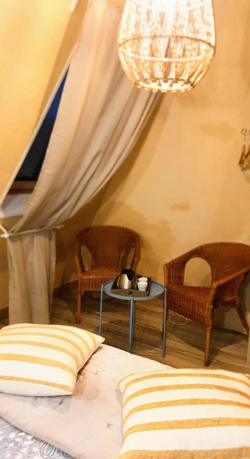 Gite Et Chambres D'Hotes - Sur Le Chemin Des Sens Azerat Exterior foto